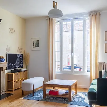Maison Avec Piscine & Jardin- Centre لا روشيل